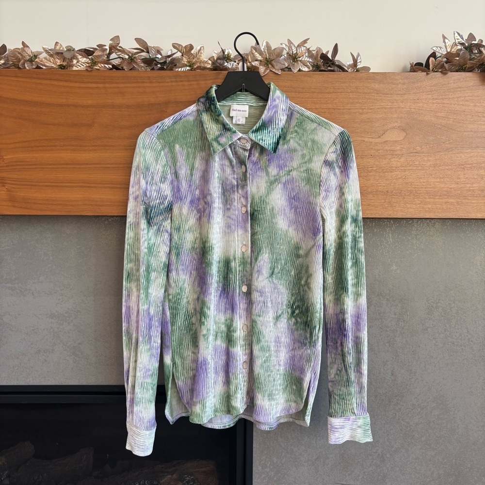 Find Me Now by Anthropologie Velvet Tie Dye Pleated Buttondown Blouse, Size XS